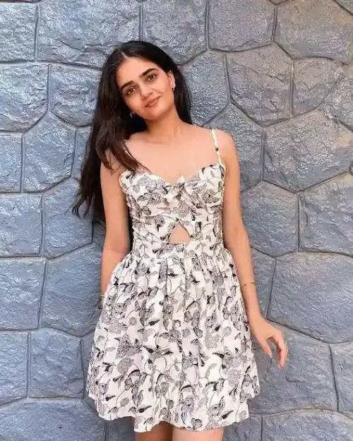 Discreet Call Girls Gurgaon: The Low-Profile Partner
