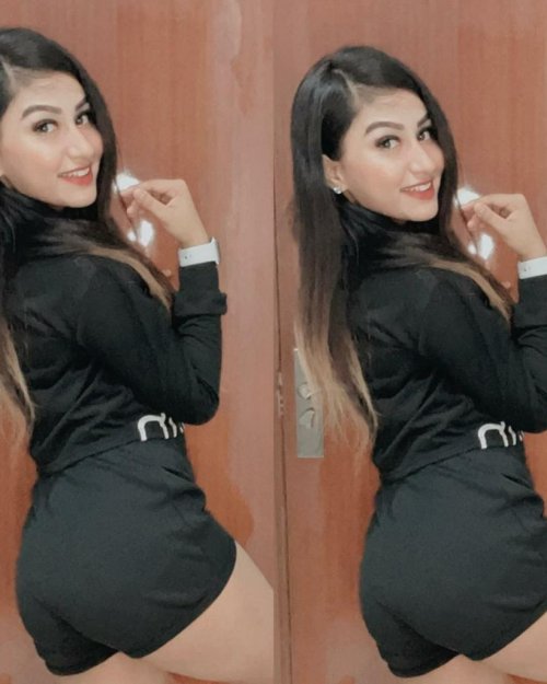 Premium Andheri Call Girls: The Jet-Setter