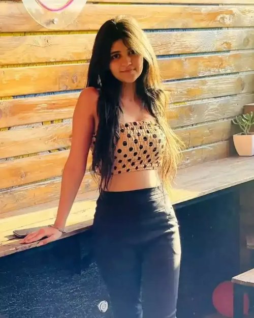 Premium Lucknow Online Video Service – Elite Live Girls & No Advance